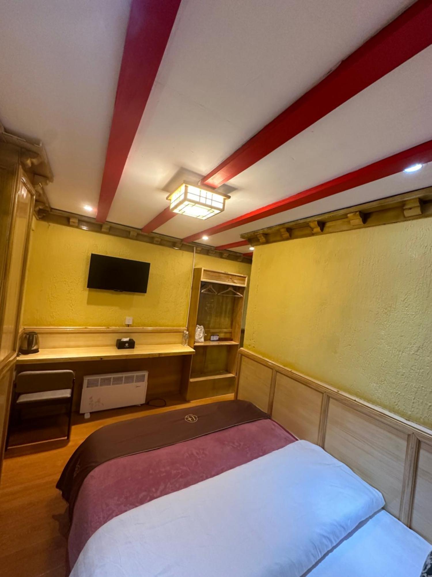 Yi'S Hostel Sangzsila Kültér fotó