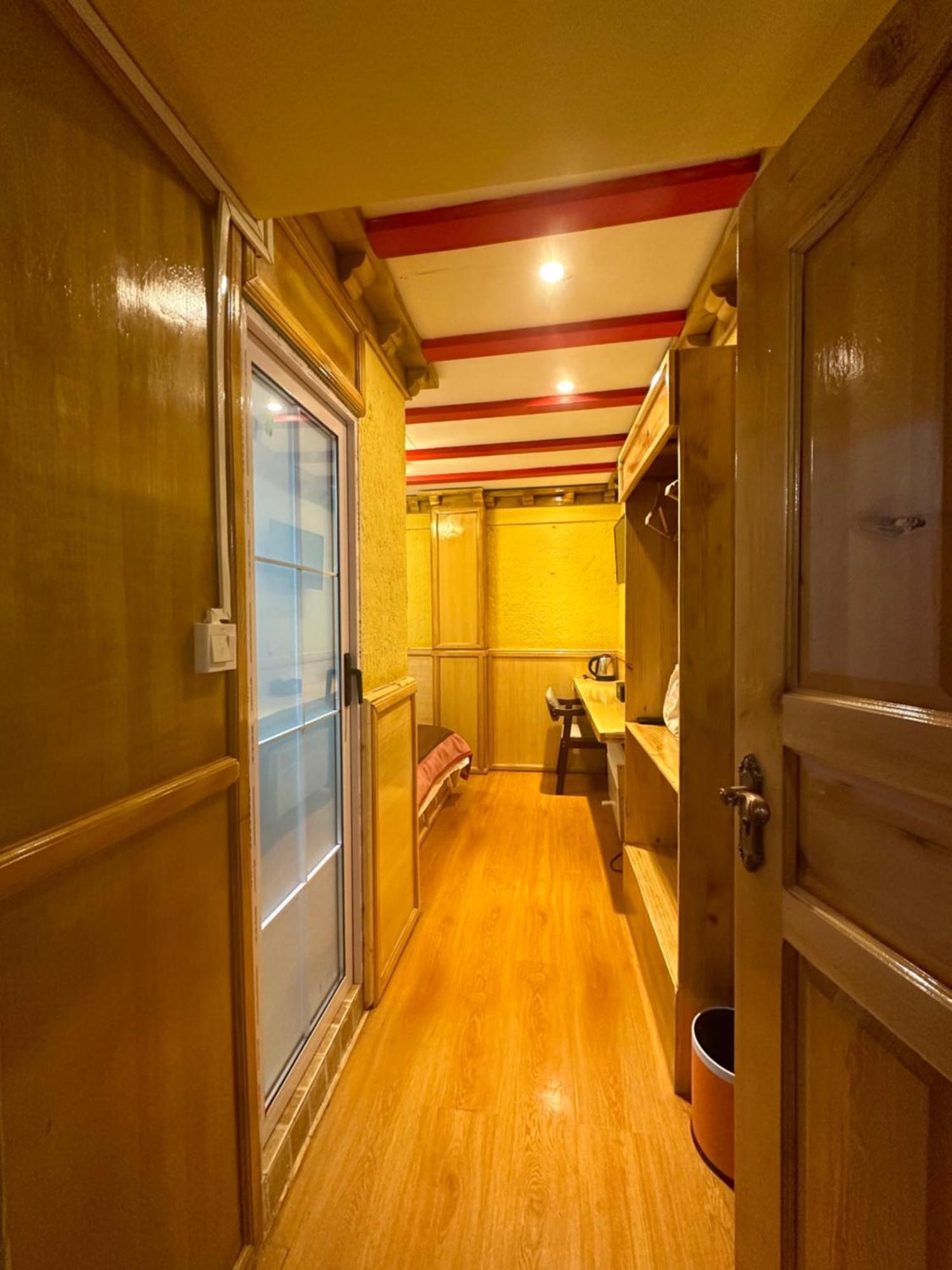 Yi'S Hostel Sangzsila Kültér fotó