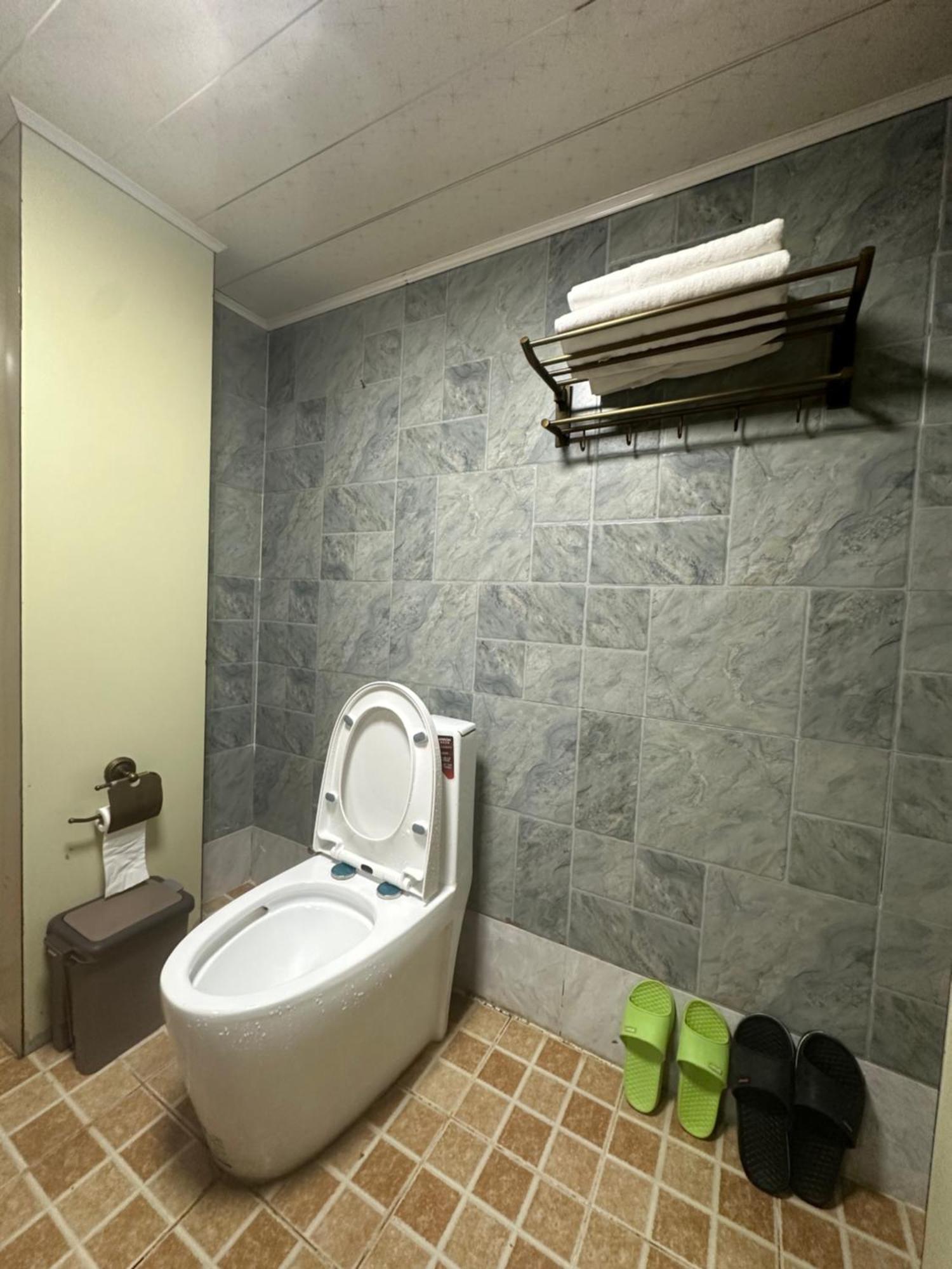 Yi'S Hostel Sangzsila Kültér fotó
