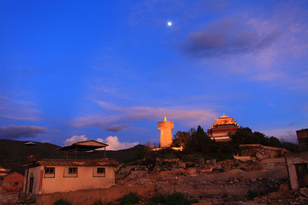 Yi'S Hostel Sangzsila Kültér fotó